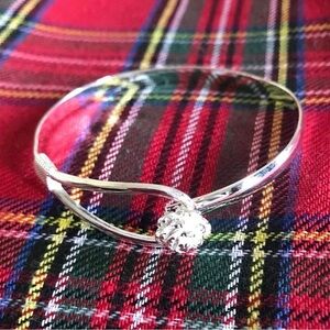 Elegant Sterling Silver Knot Bracelet